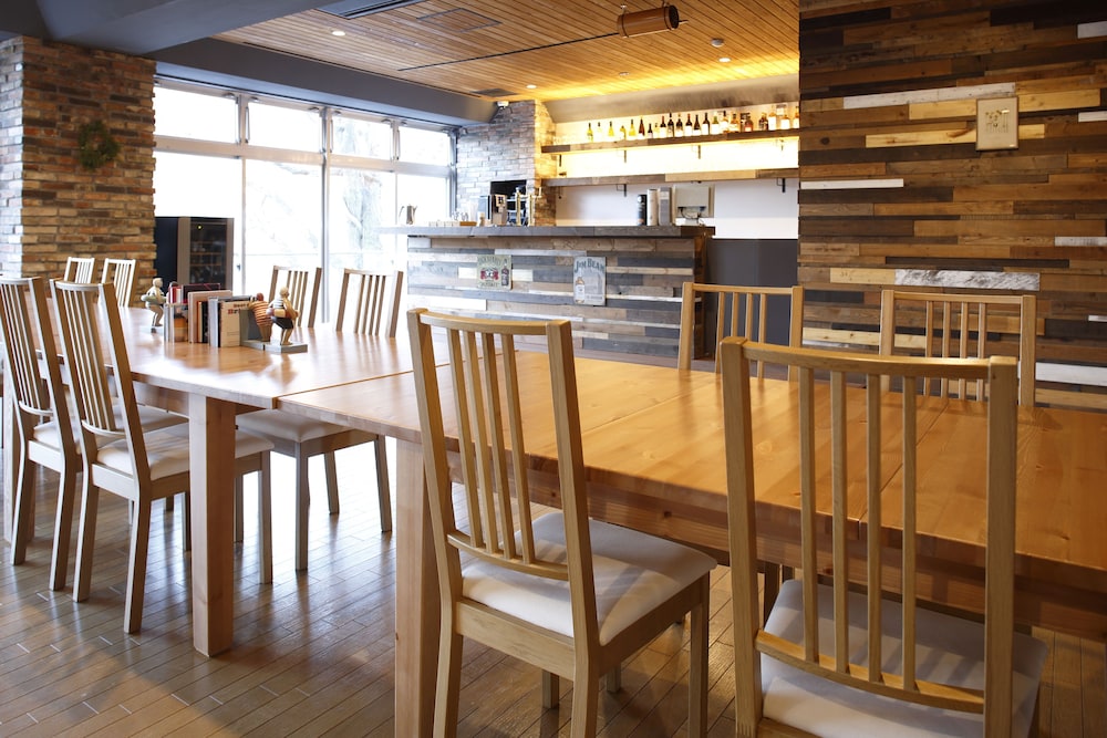 Kyou Bar Lounge & Inn 48/58