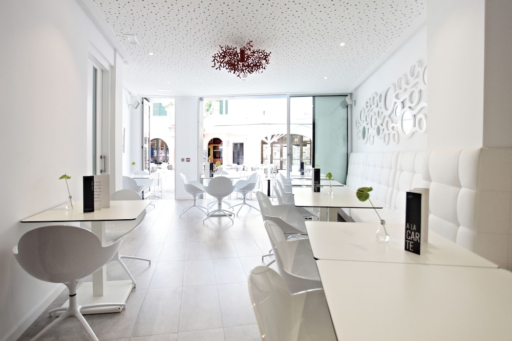 Mar Calma Hotel 50/59