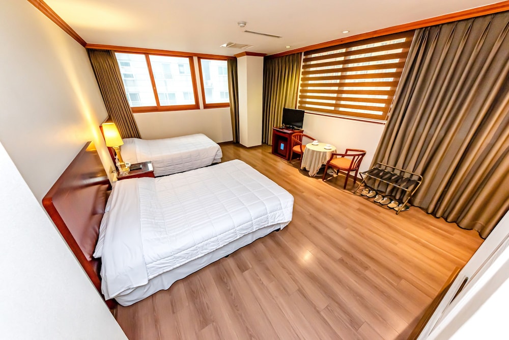 Samhaein Tourist Hotel 16/46