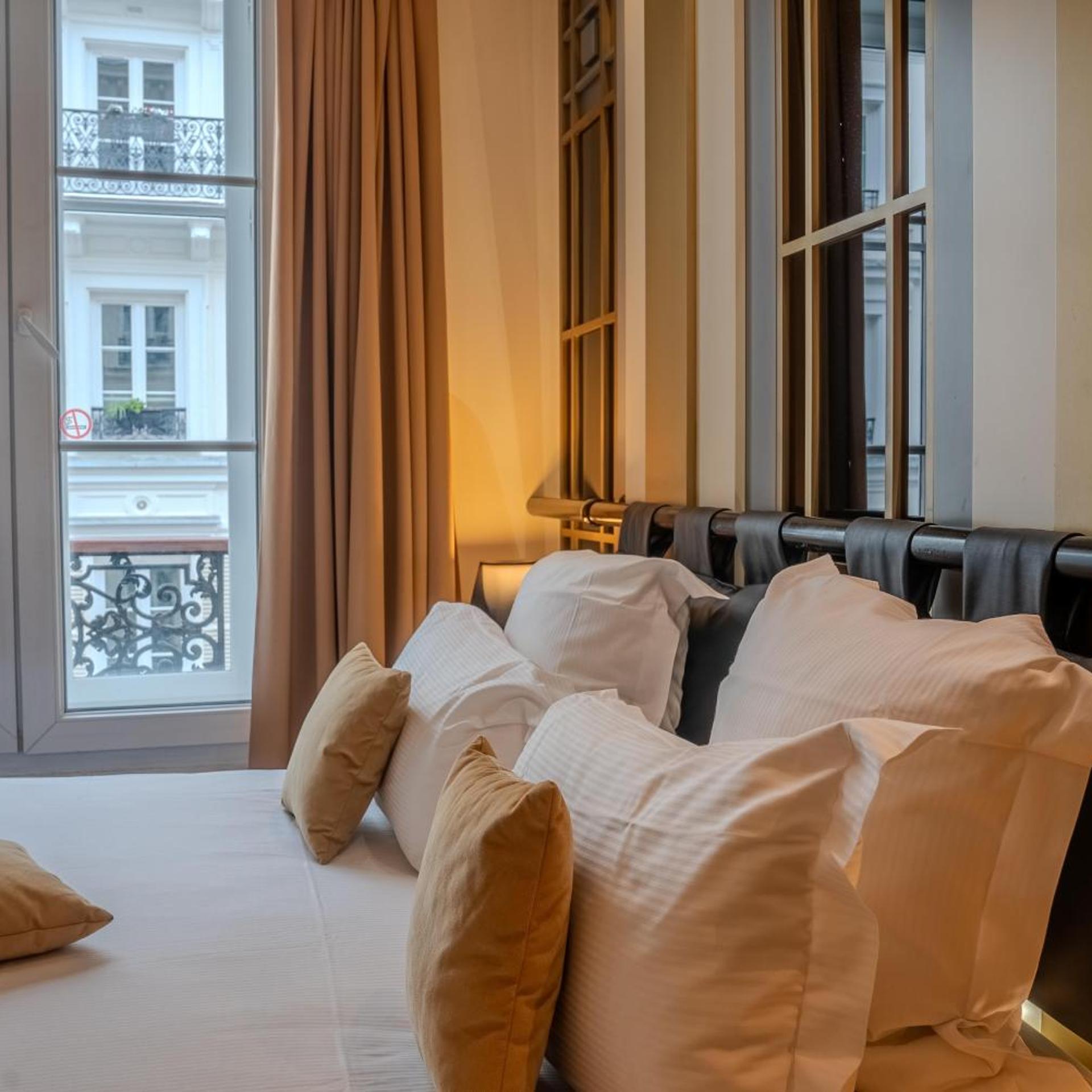 Trocadero, Double Bed, Hot Tub