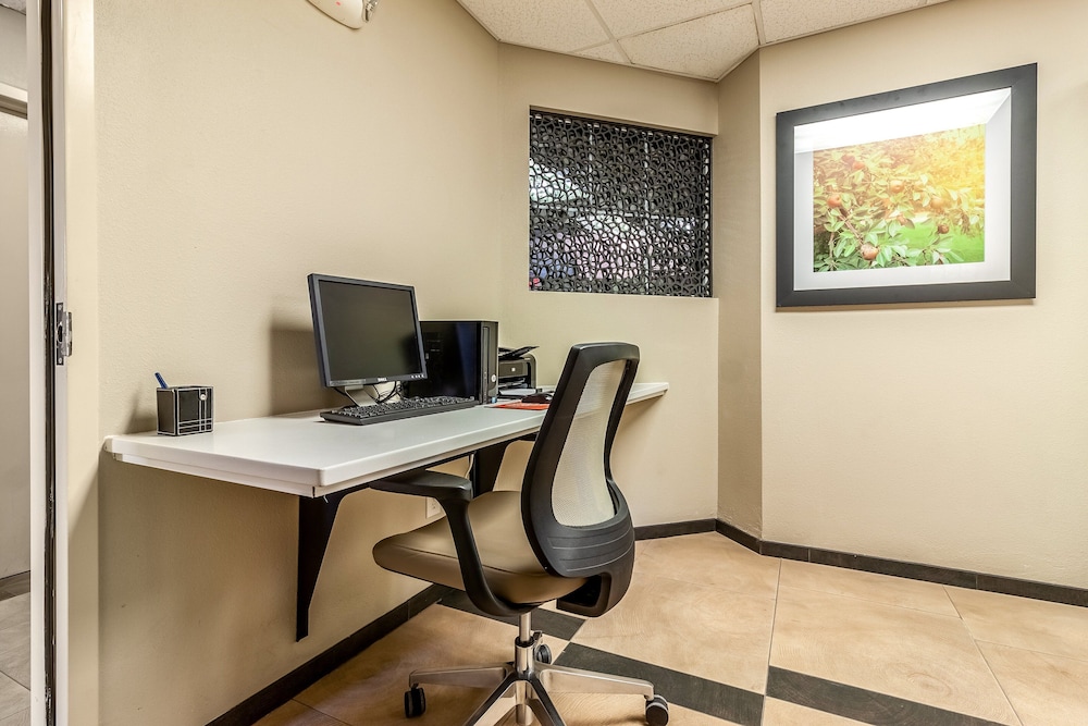 Candlewood Suites Lincoln 30/42