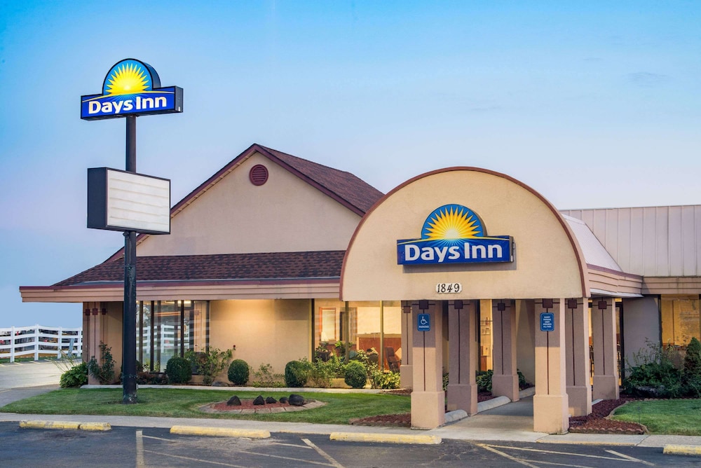 Days Inn By Wyndham Grove City Columbus South 1/27