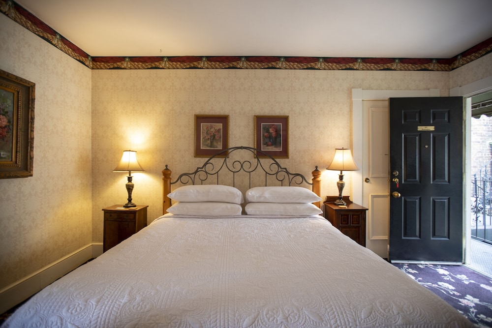 Foley House Inn 27/75