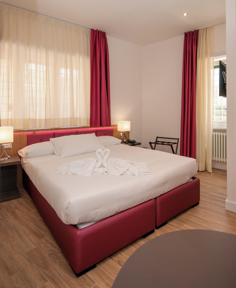 STANDARD, DOUBLE BED