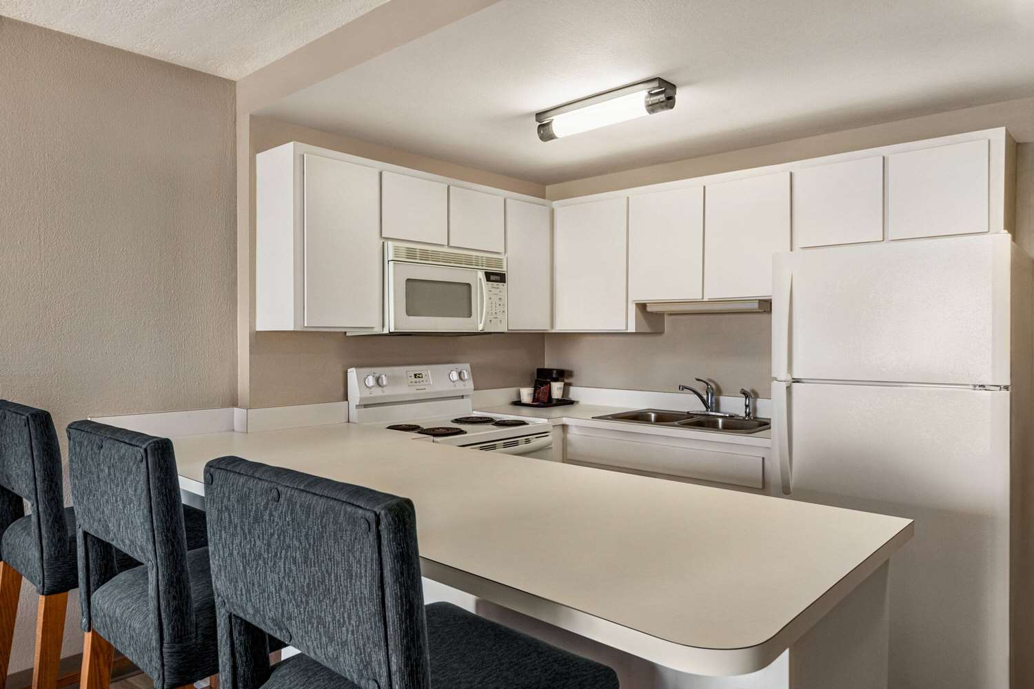 Days Inn By Wyndham Cocoa Beach Port Canaveral 44/44