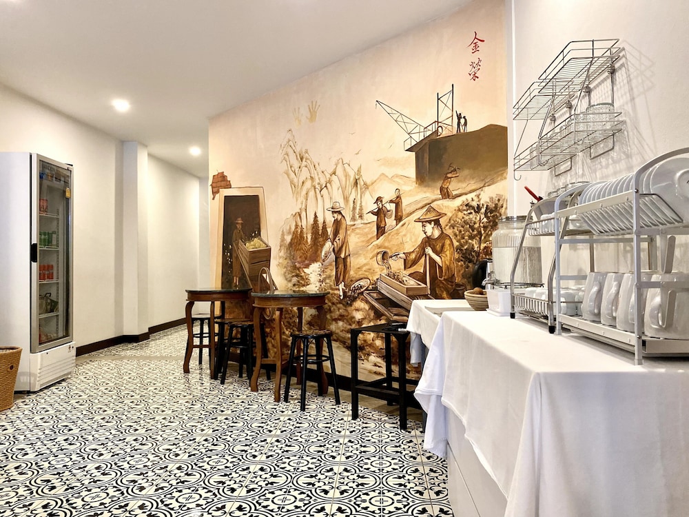 Sunny Beach Hotel 40/50