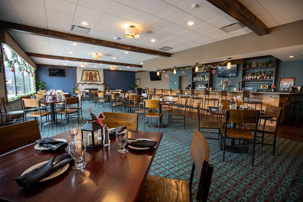 Fort William Henry Hotel and Conference Center 44/67