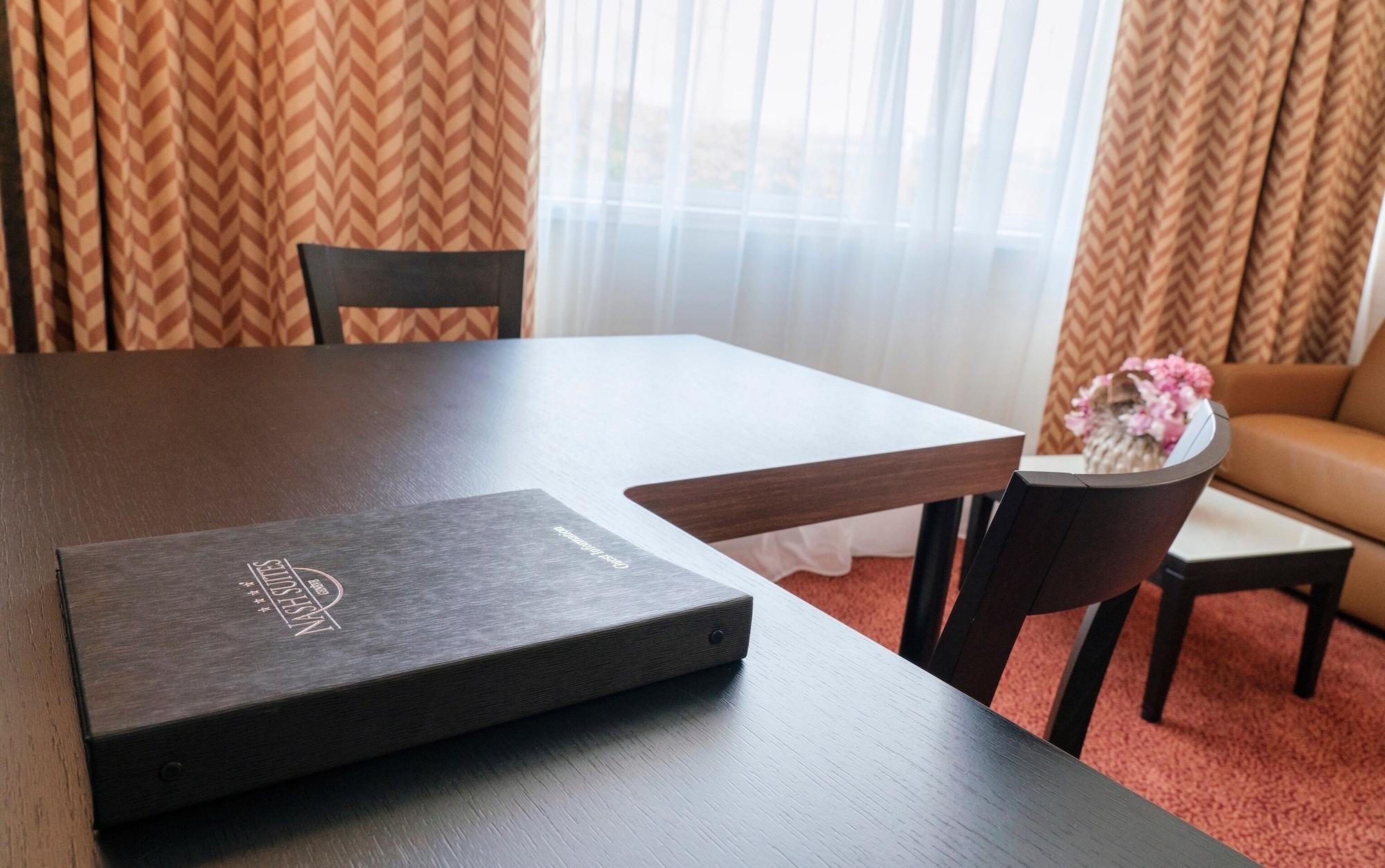 Quattro, Family, Suite، Nash Suites Hotel 5/10