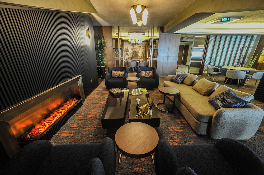 The Alpfine Hotel 35/50