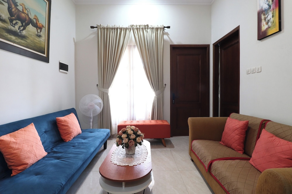 Bisma Balcony Homestay 45/64