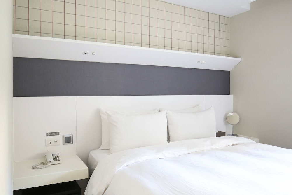 Dandy Hotel Tianmu Branch 26/73