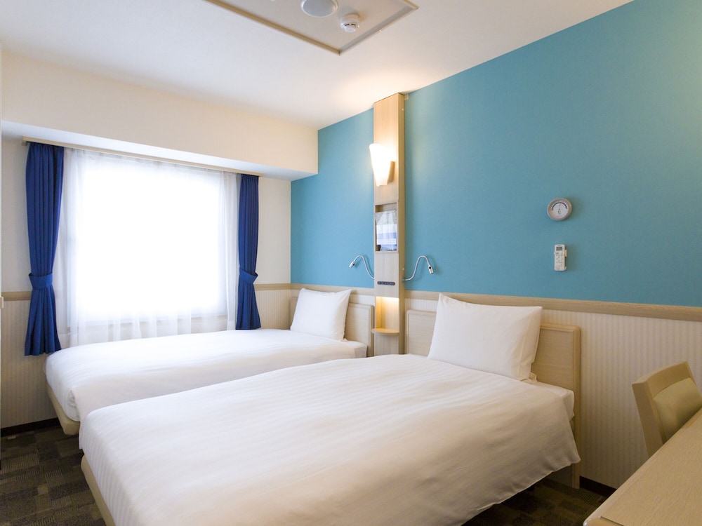 STANDARD, TWIN BEDS, SMOKING