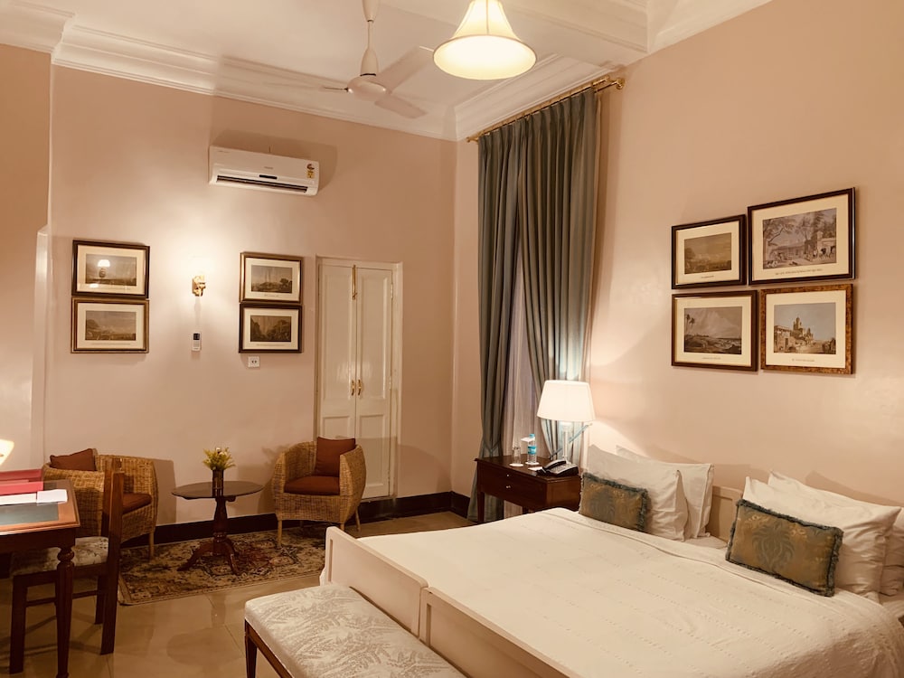 The Elgin Fairlawn Kolkata 26/60