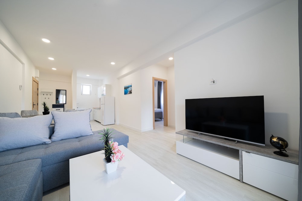 Millennium Apartments Budva 42/47