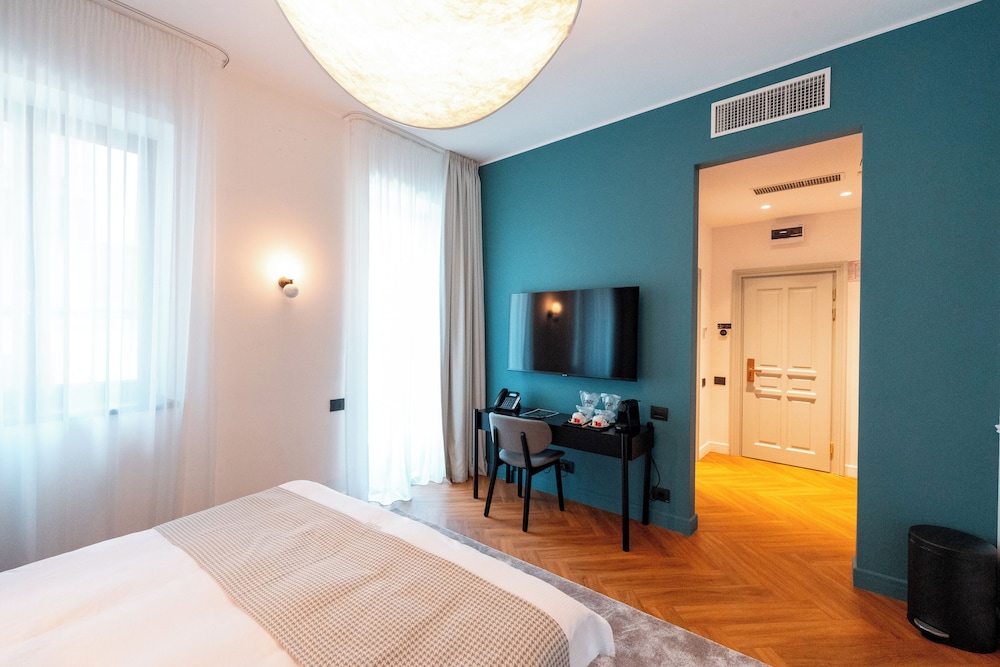 Ecletico Villa 19/50
