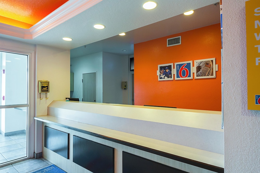 Motel6 San Antonio, TX - Sea World North 9/60