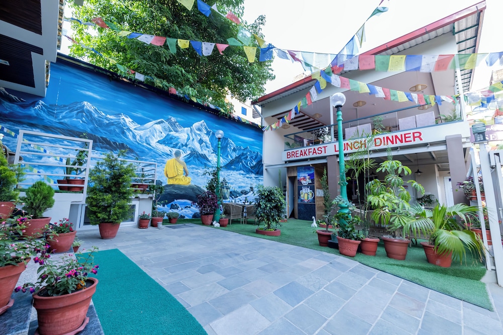 Divine Kathmandu Hotel 38/45