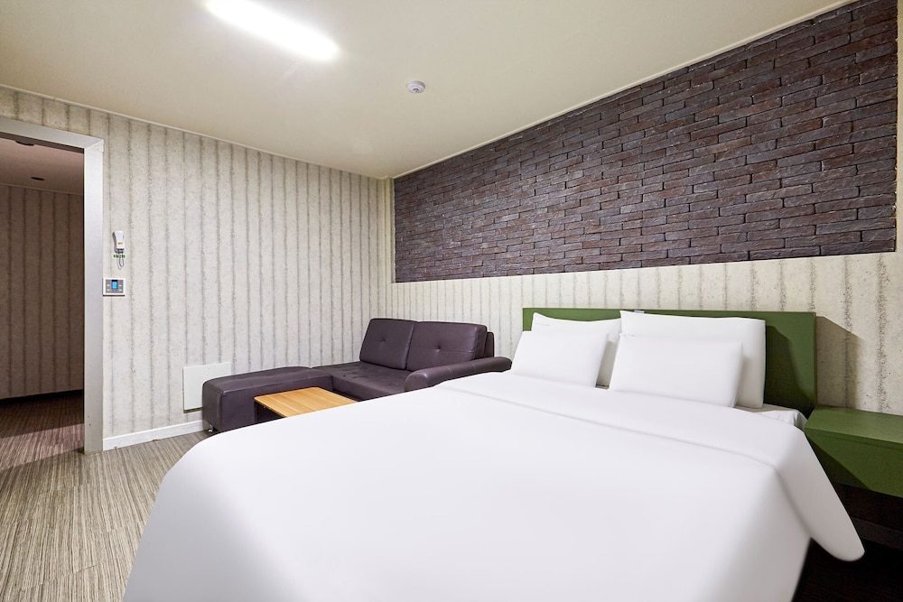 Galleria Hotel 14/50
