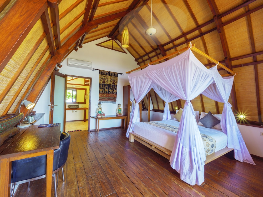 Komodo Resort 6/36