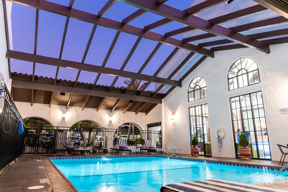 Holiday Inn Express San Clemente N – Beach Area 5/60