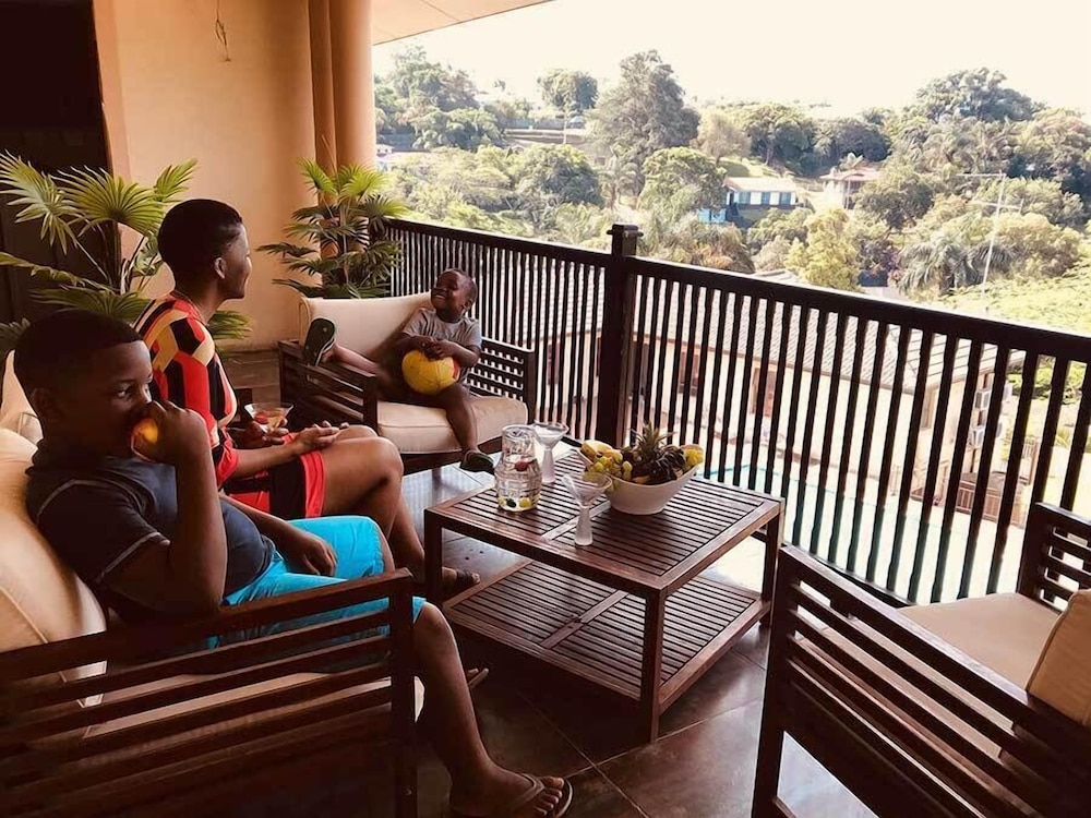 Jay and Bee Guest House 25/33