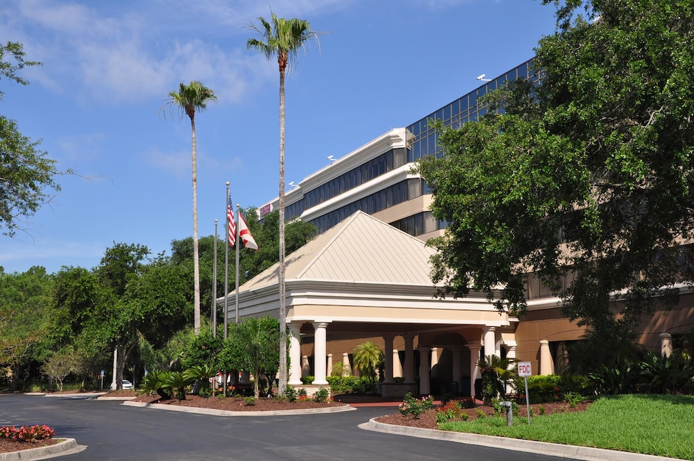 Delta Hotels by Marriott Jacksonville Deerwood 45/52