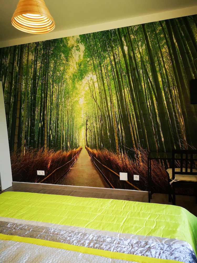 Sensations Guesthouse 18/50