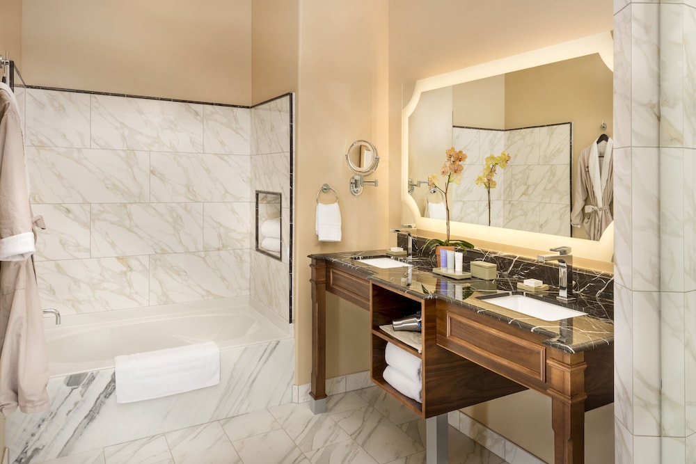 Allegretto Vineyard Resort Paso Robles 12/71