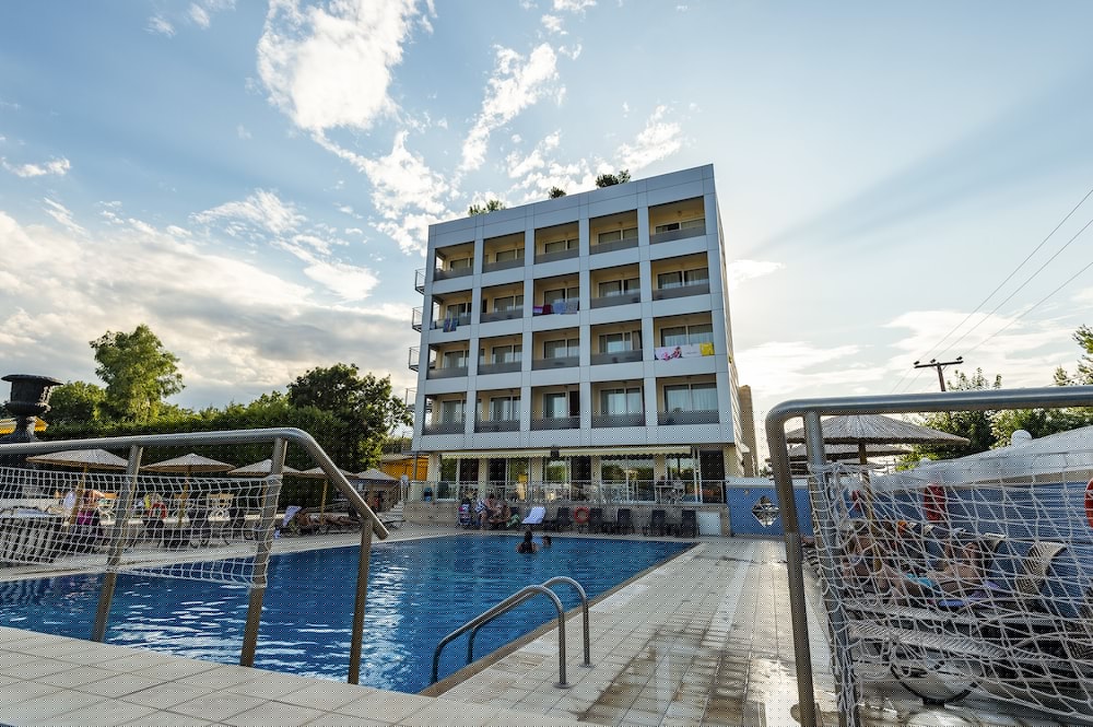 Dolphin Hotel Resort And Conference 4/43