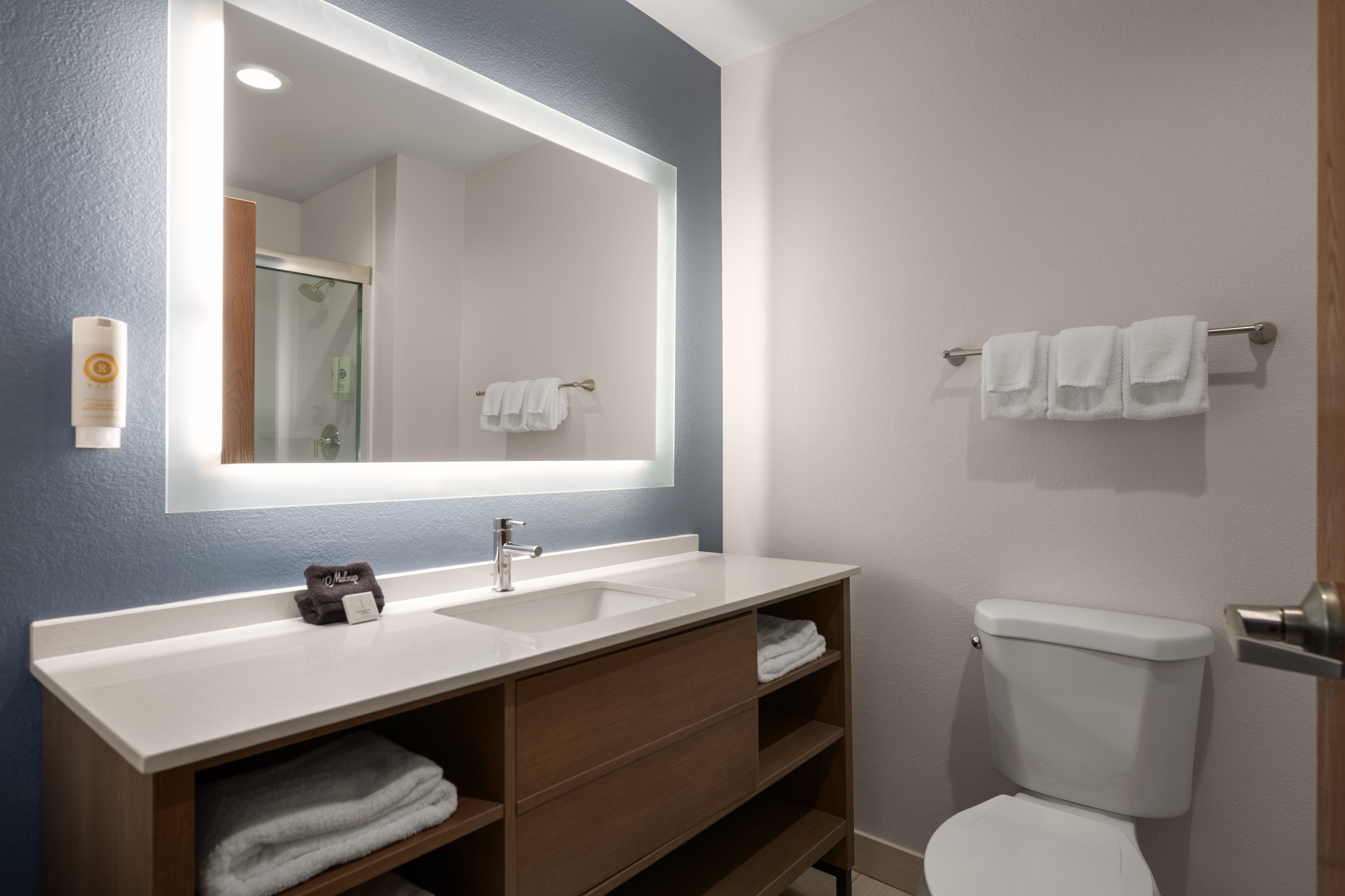 جناح استوديو بسرير كينج لذوي الإعاقة، Comfort Suites Panama City Beach 2/5