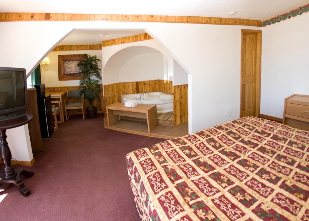 North Country Inn & Suites 36/39
