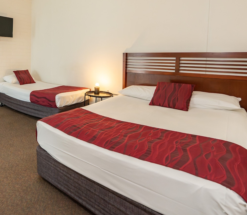 Acacia Ridge Hotel 10/24