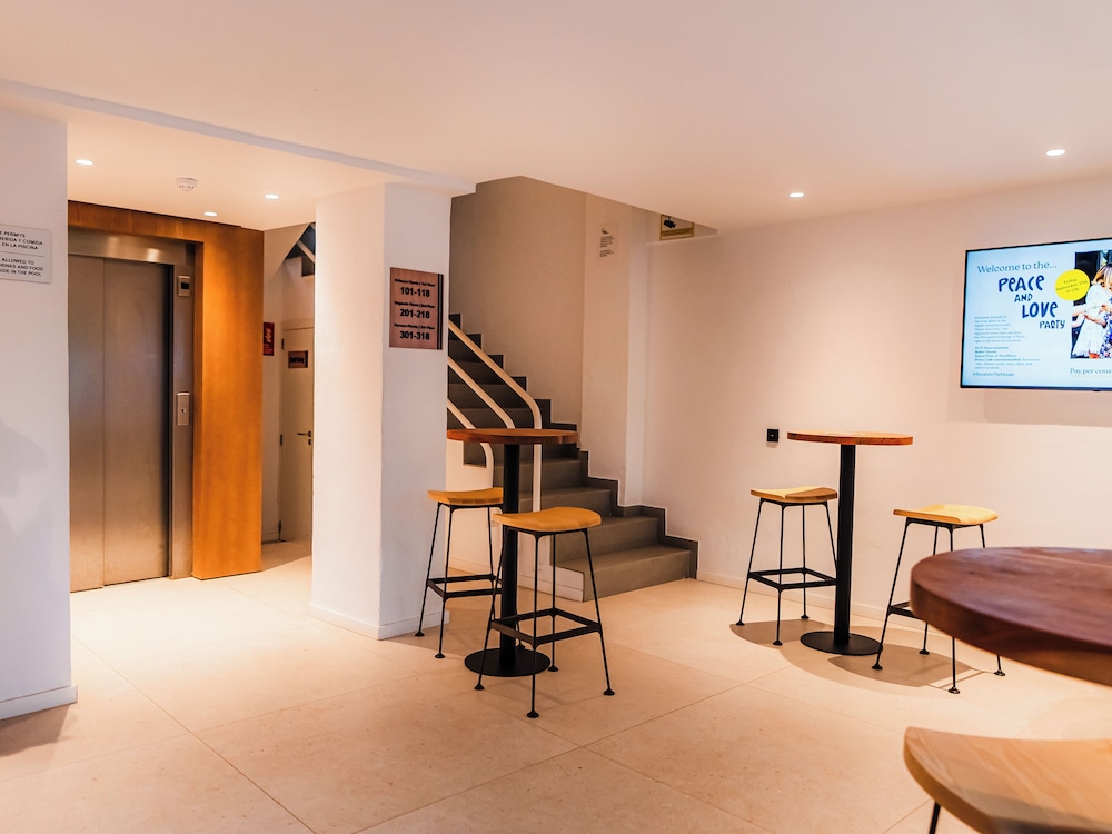 Casita Blanca Apartments - Adult Only 28/50