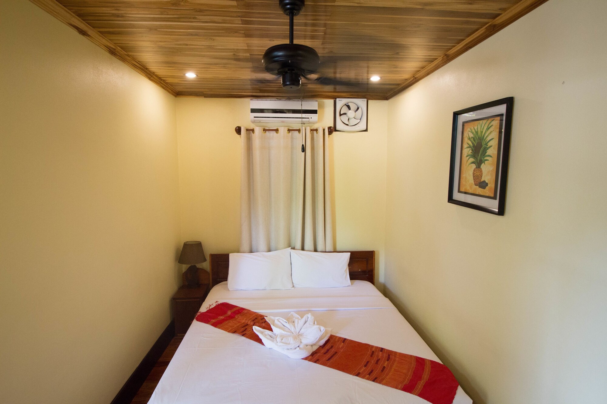 Downstairs, Deluxe, Double Bed