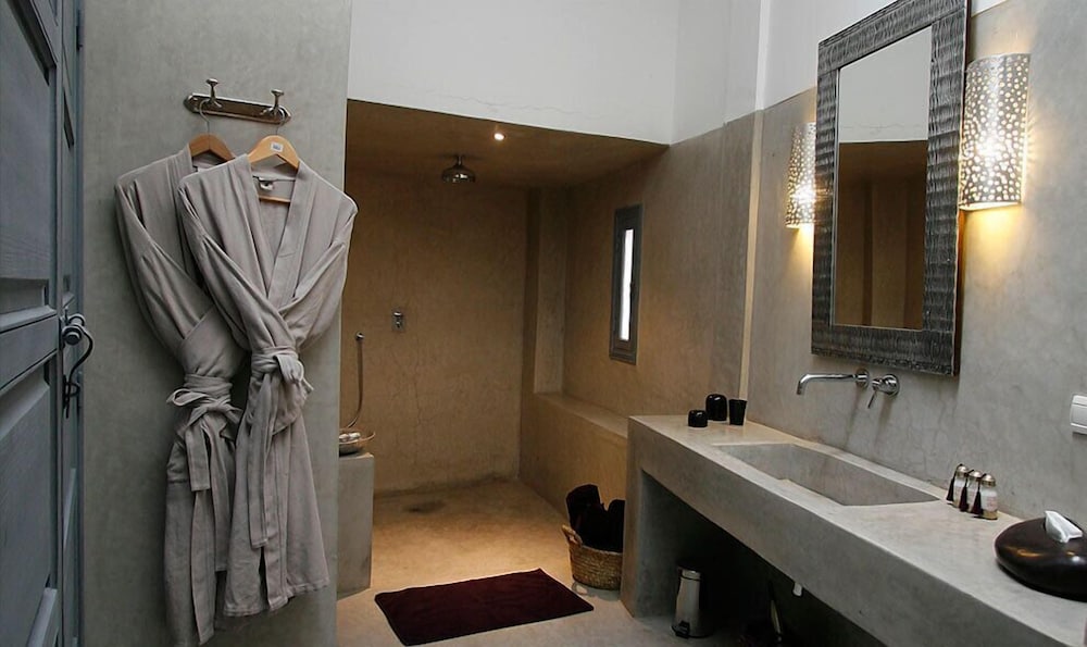 Riad Awa 30/73