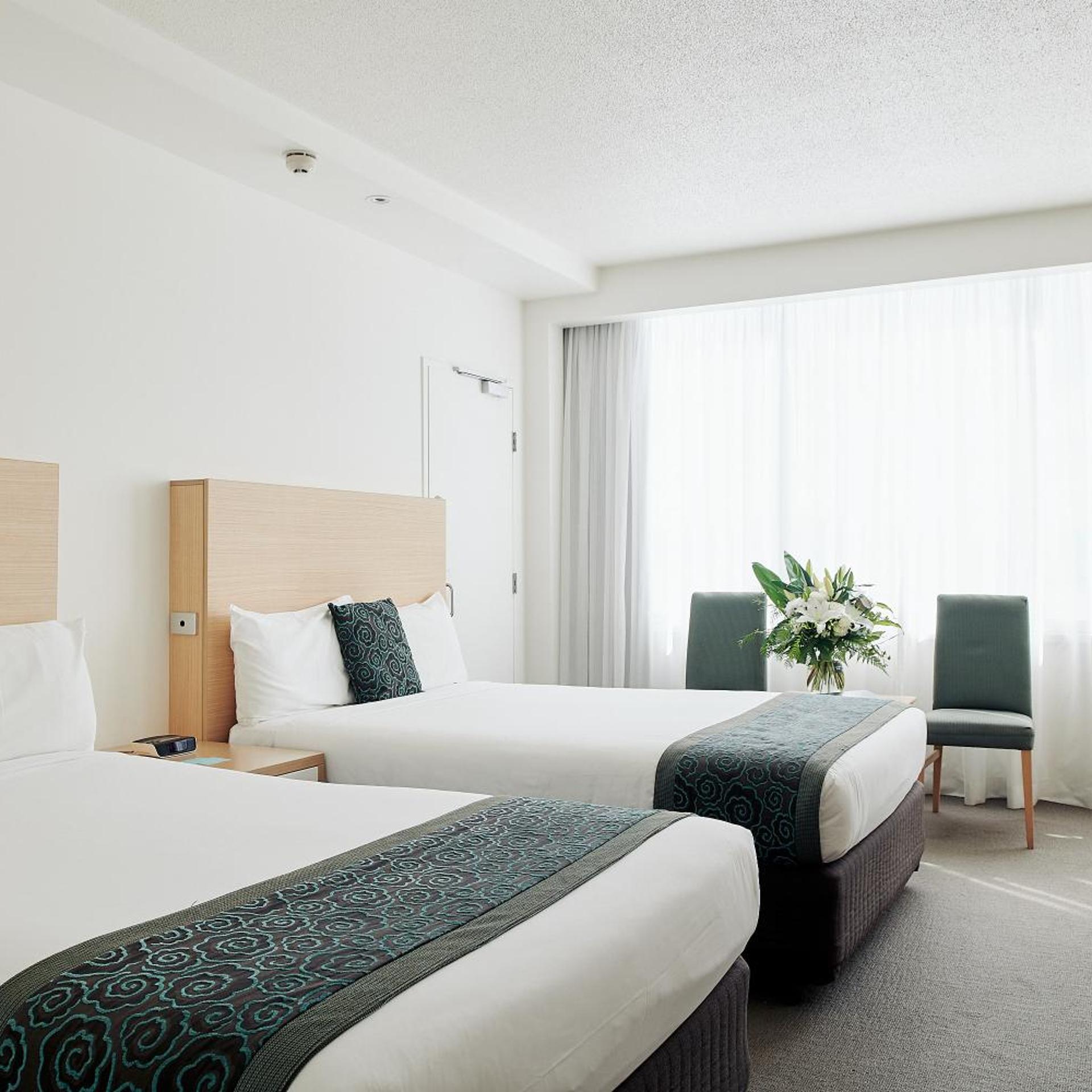 Marina, Deluxe, Twin Beds، The Ville Resort - Casino 2/7