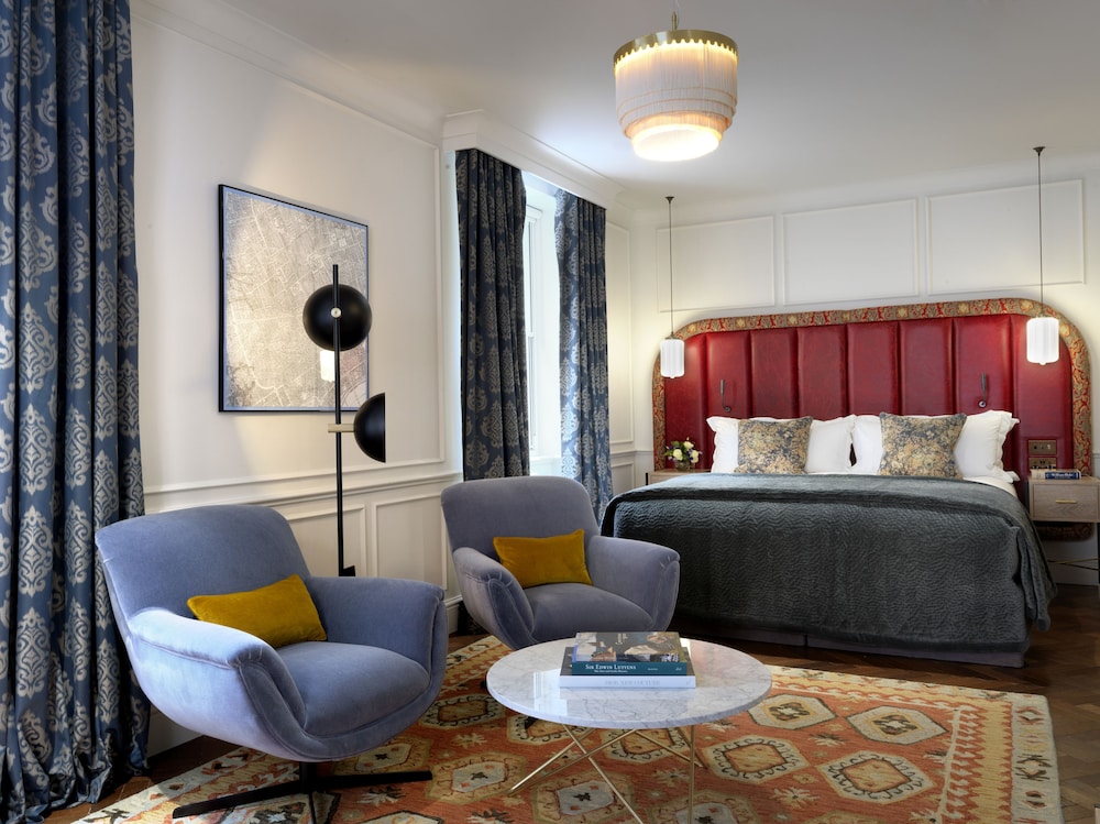 The Bloomsbury Hotel 33/46