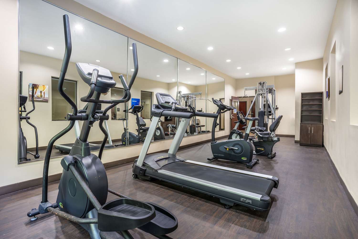 Comfort Suites Old Town Spring, TX 27/44