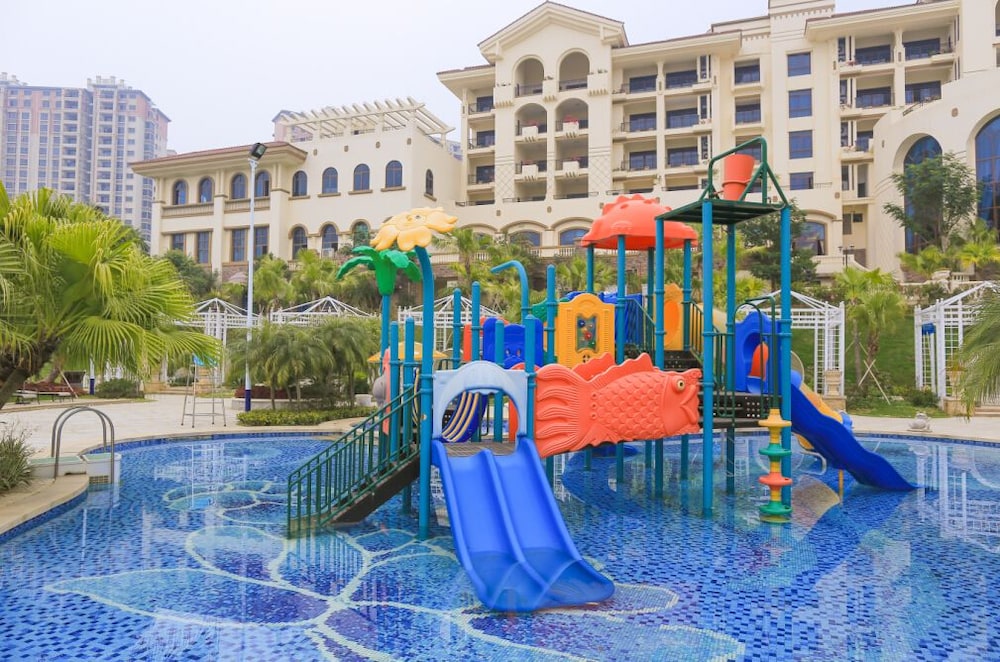 Country Garden Jade Bay Phoenix Hotel 52/56