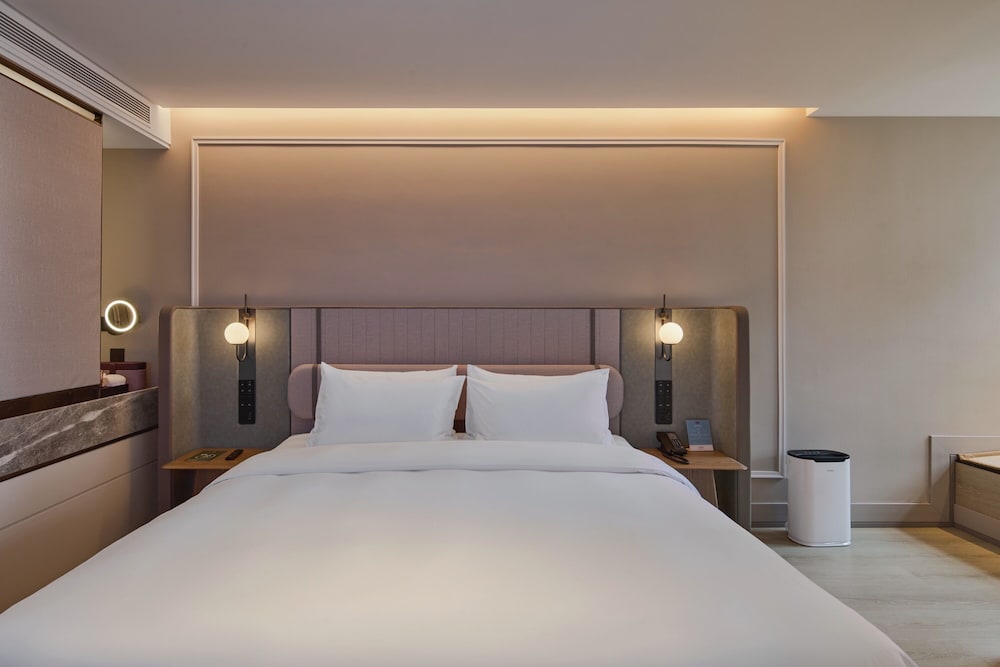 Mercure Hangzhou West Lake Fengqi Road 14/50