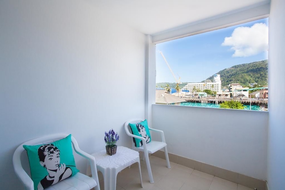 Nouveau Guesthouse 13/19
