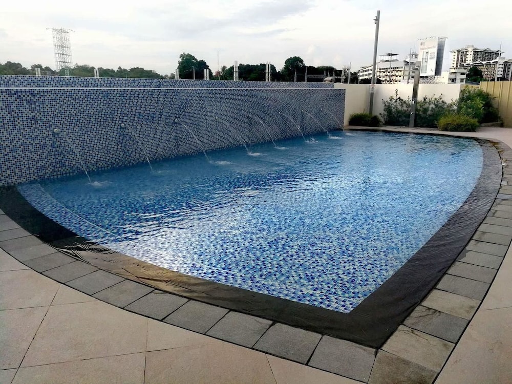 Studio Unit At Abreeza Place 19/50