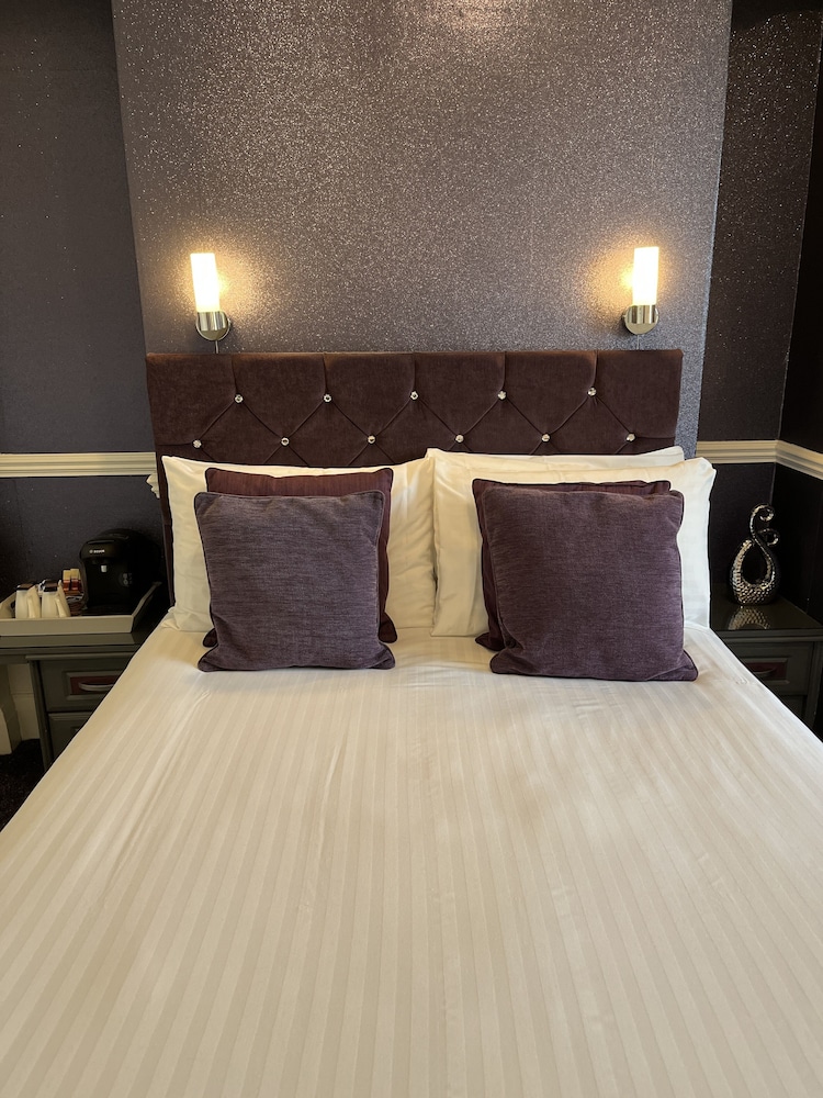 The Millbrook B & B 23/50