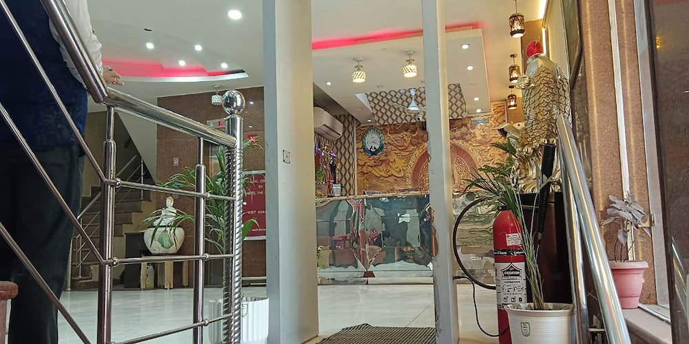 Hotel The RTS, New Delhi 3/50