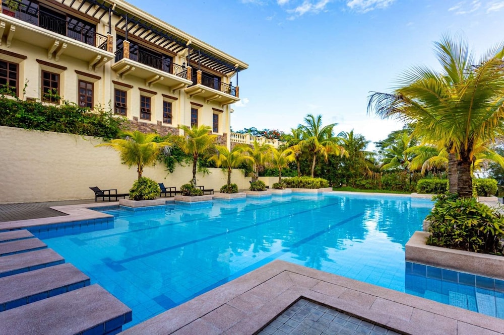 Splendido Tagaytay Hotel and Country Club 59/60