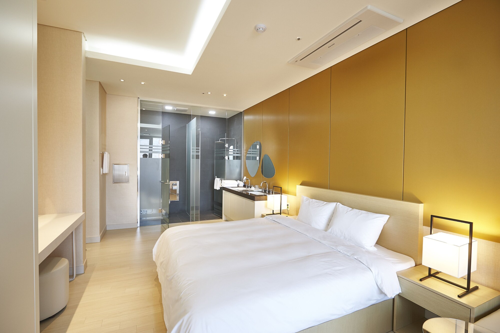JUNIOR SUITE, DOUBLE BED