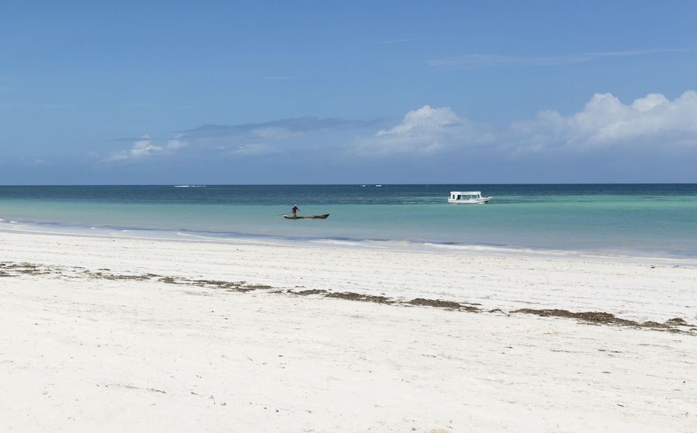 Neptune Paradise Beach Resort & Spa 27/47