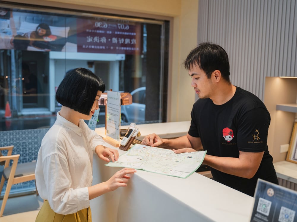 Royal Rose Hotel Zhongshan 33/44