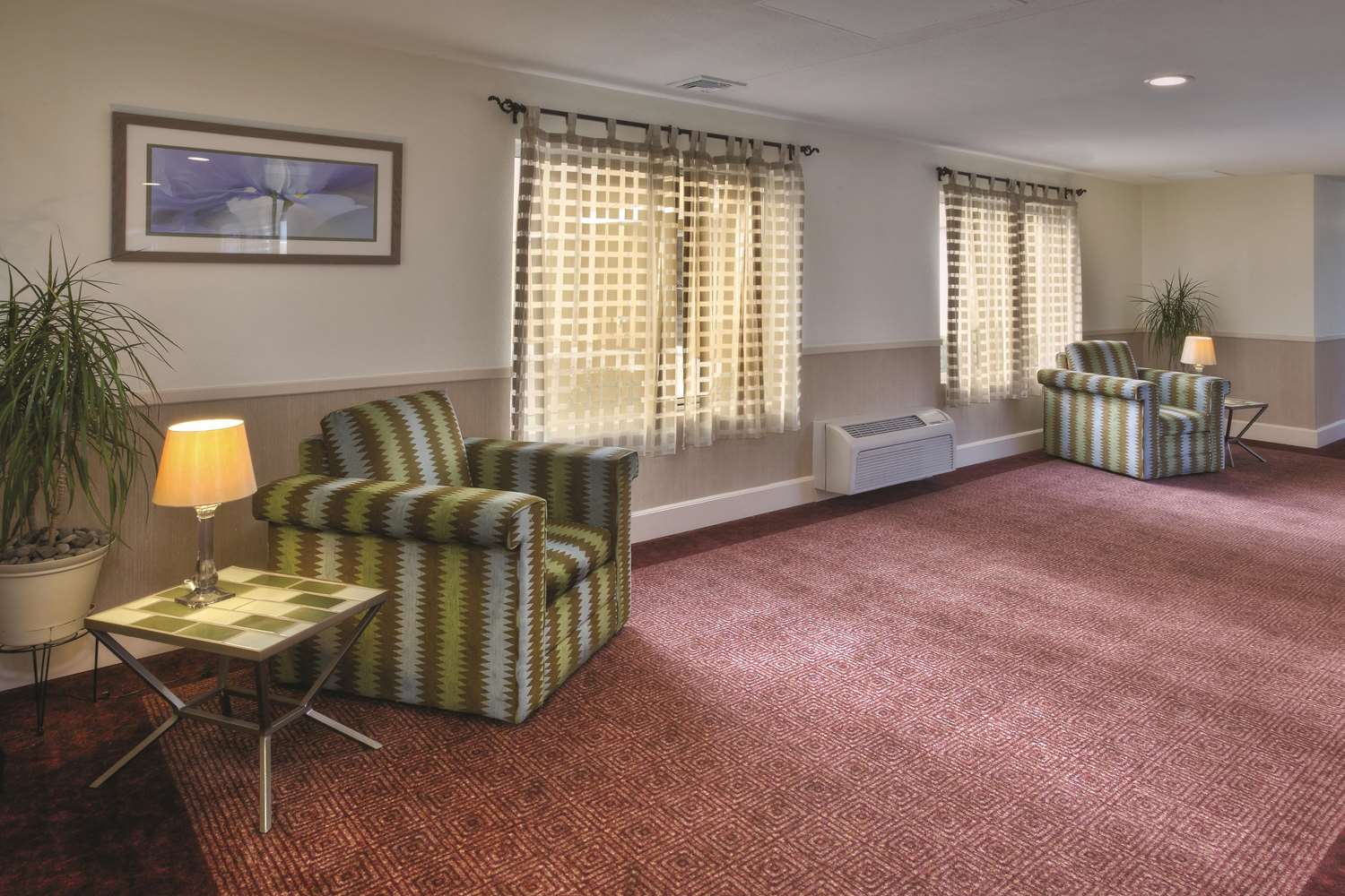 La Quinta Inn & Suites by Wyndham Danbury 40/58