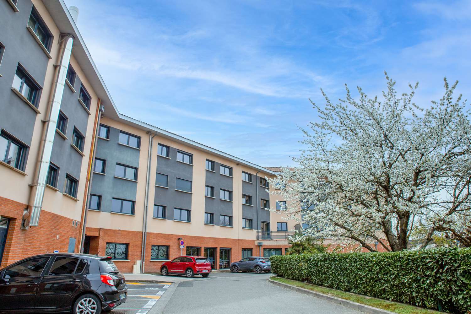 Clarion Aparthotel Toulouse Blagnac Airport 27/29